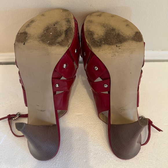 Guess Red Patent LeatherPlatform Slingback Clog Heel Sz 7.5 - Picture 6 of 10